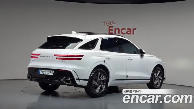 Genesis GV70 2025