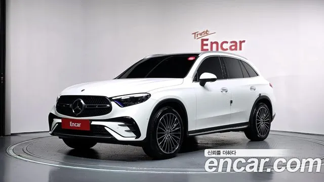 Mercedes-Benz GLC 2023