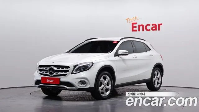 Mercedes-Benz GLA 2019