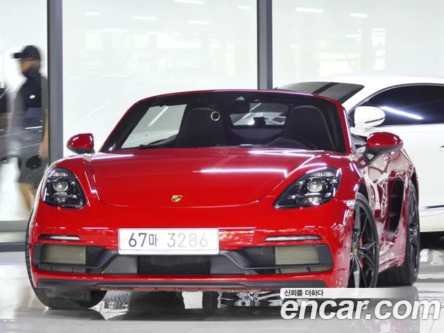 Porsche Cayman 2019